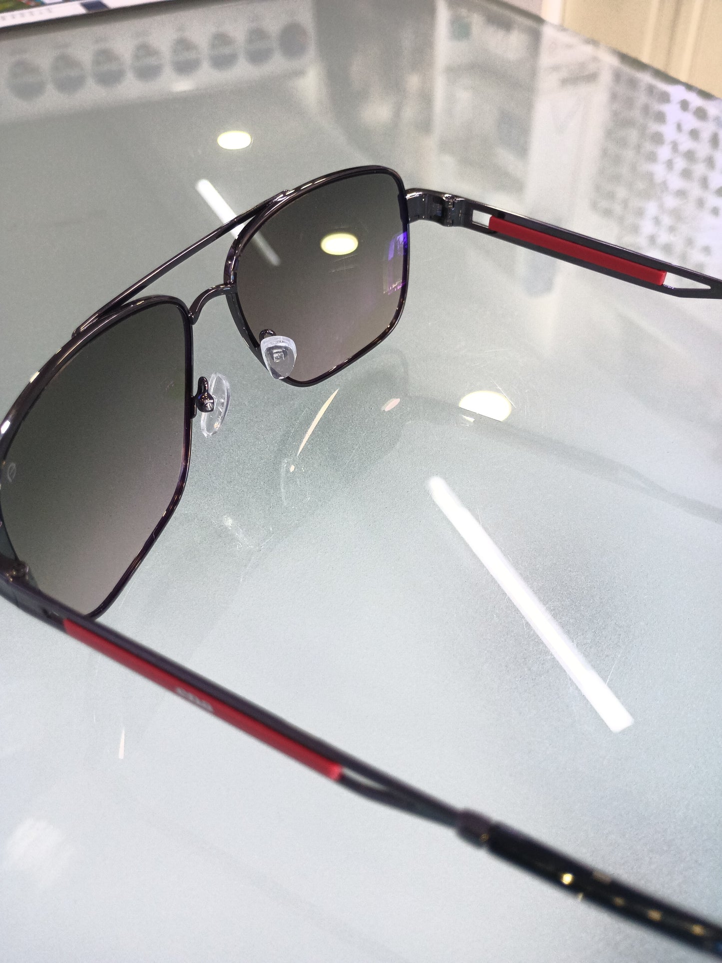 Ena güneş gözlüğü